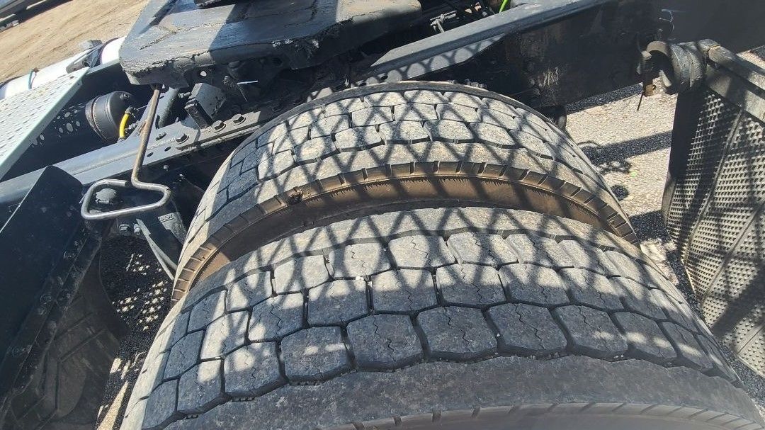 2013 FREIGHTLINER M2 112 - Image 10